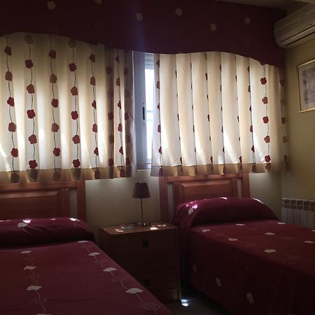 Hostal Jacinto Alcalá de Henares Eksteriør bilde