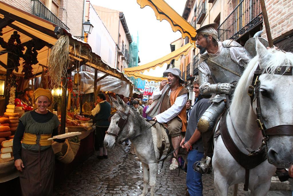 Hostal Jacinto Alcalá de Henares Eksteriør bilde