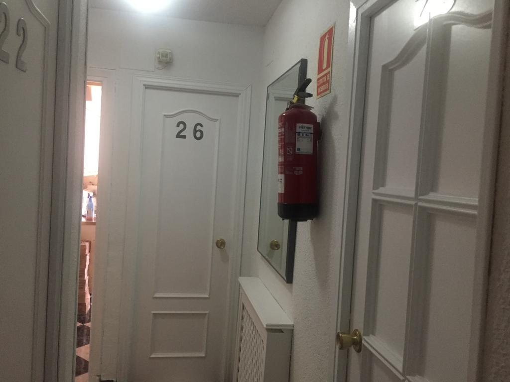 Hostal Jacinto Alcalá de Henares Eksteriør bilde