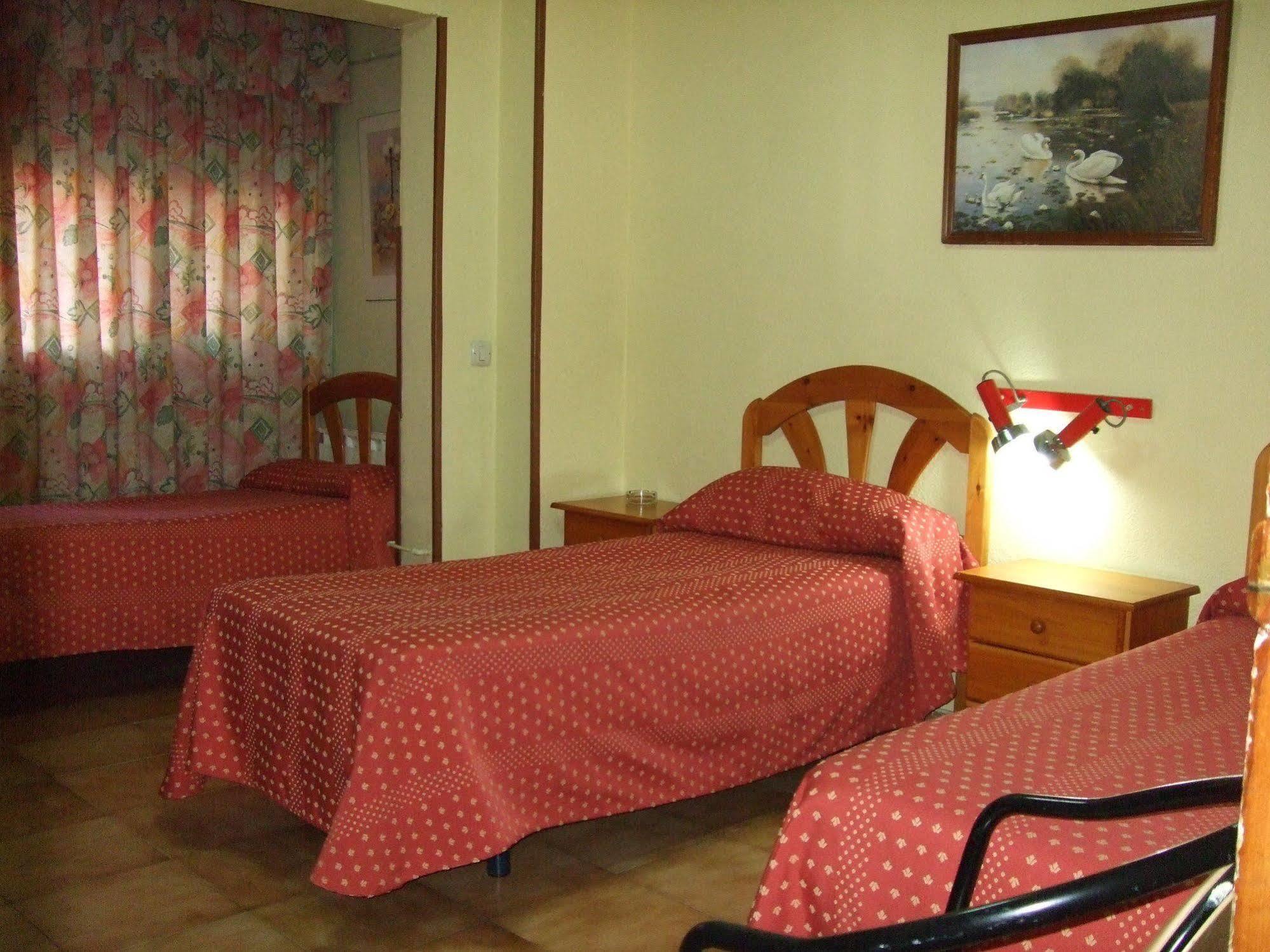 Hostal Jacinto Alcalá de Henares Eksteriør bilde